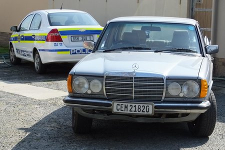Gansbaai Perlemoenvrou vas Margaret Kronk Mercedes
